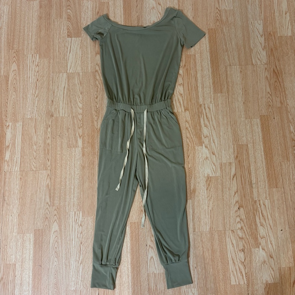 HYFVE Olive Green Women's Jumpsuit Short Sleeve Size Small